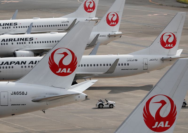 &copy; Reuters. ＪＡＬ・ＡＮＡが2％高、ワクチン接種開始で期待感