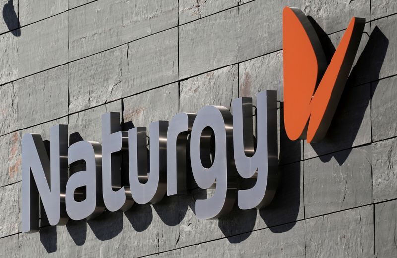 &copy; Reuters. El logotipo de la empresa energética española &quot;Naturgy&quot; en su sede en Madrid