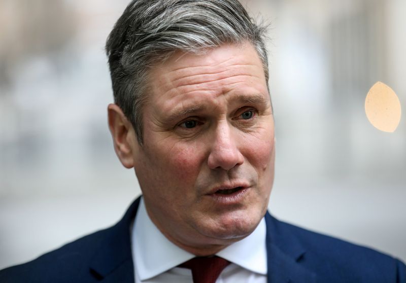 &copy; Reuters. FILE PHOTO: British Labour Party leader Keir Starmer speaks to members of the media, in London