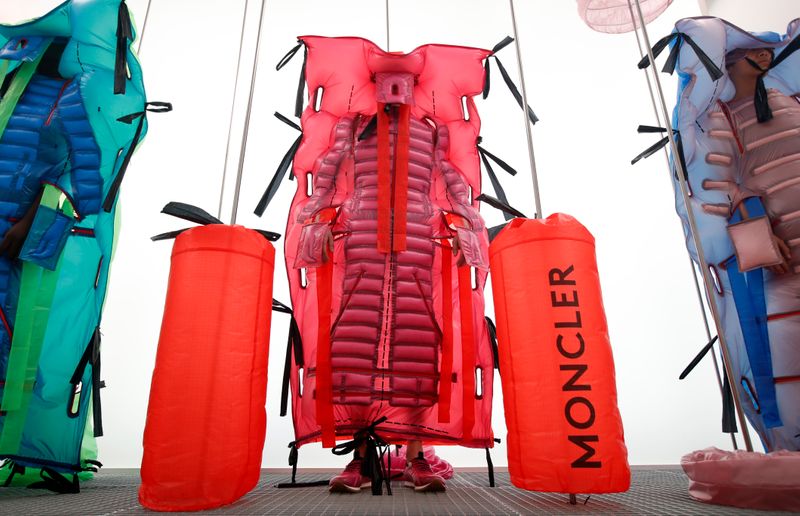 Moncler bat le consensus au T4 grâce aux ventes en Asie