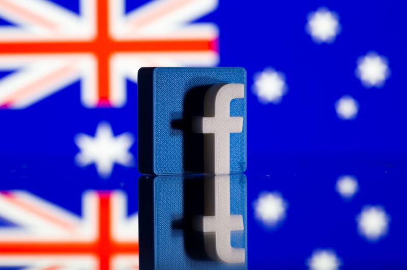 © Reuters. A 3D printed Facebook logo is seen in front of displayed Australia's flag in this illustration photo