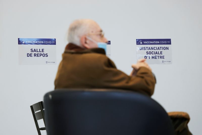 &copy; Reuters. CORONAVIRUS: LA FRANCE RAPPORTE 22.371 NOUVEAUX CAS DE CONTAMINATION