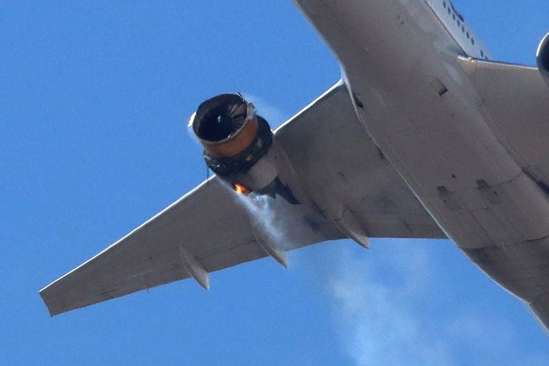 &copy; Reuters. ボーイング、航空各社に一部７７７型機の運航停止を推奨