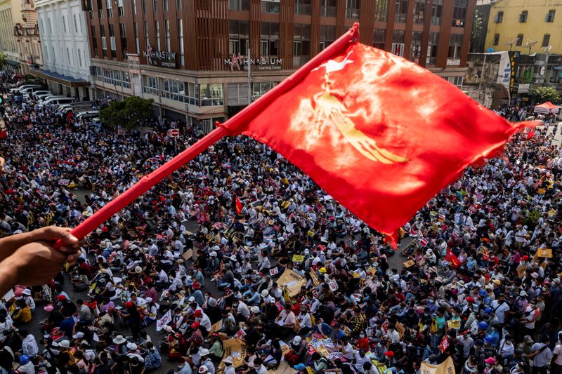 &copy; Reuters. Protesto contra o golpe militar em Mianmar