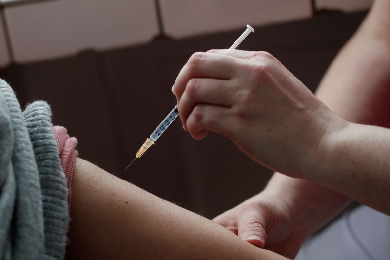 &copy; Reuters. CORONAVIRUS: LE VACCIN JANSSEN DEVRAIT ARRIVER EN FRANCE EN MAI, SELON BERCY