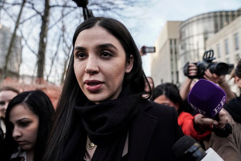 &copy; Reuters. Esposa de traficante Joaquín &quot;El Chapo&quot; Guzmán, Emma Coronel Aispuro, deixa tribunal em Nova York