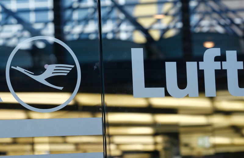 &copy; Reuters. Lufthansa supervisory board discusses strategy amid the coronavirus pandemic