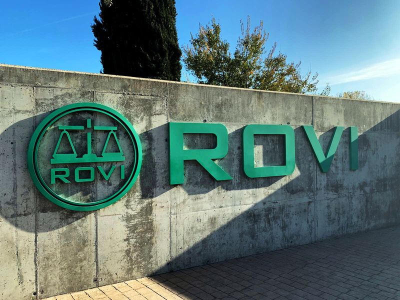 &copy; Reuters. Logotipo de la empresa farmacéutica española Rovi, encargada de la fase final de fabricación de la vacuna COVID-19 de Moderna