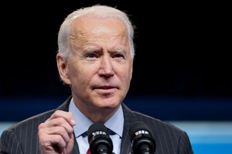 &copy; Reuters. FOTO DE ARCHIVO: El presidente de Estados Unidos, Joe Biden, en el South Court Auditorium de la Casa Blanca en Washington