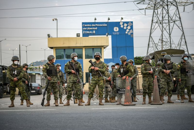 &copy; Reuters. الإكوادور ترفع عدد قتلى أعمال الشغب في السجون إلى 79 وتقول الوضع تحت السيطرة