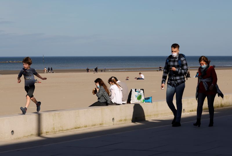 &copy; Reuters. CORONAVIRUS/FRANCE: CONFINEMENT DÈS CE WEEK-END À DUNKERQUE, ANNONCE VÉRAN