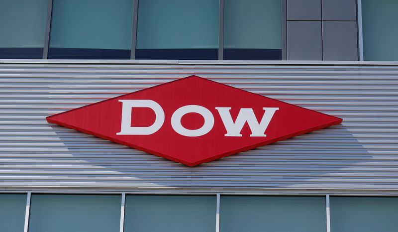 &copy; Reuters. The Dow logo is seen on a building in downtown Midland, Michigan
