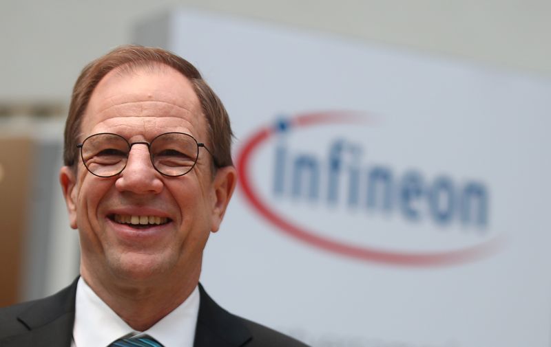 &copy; Reuters. FILE PHOTO: Ploss, CEO of German semiconductor manufacturer Infineon poses before the company&apos;s annual shareholder meeting in Munich