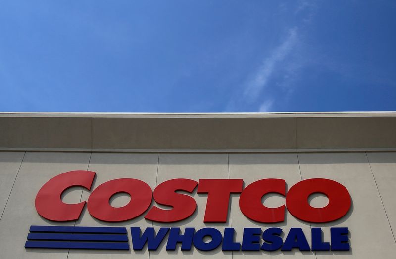 © Reuters. FILE PHOTO: A sign is seen outside a Costco Wholesale store in Glenview