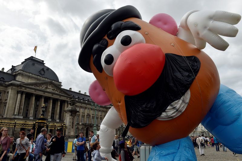 &copy; Reuters. A giant balloon of Mister Potato Head floats during the Balloon Day Parade in central Brussels