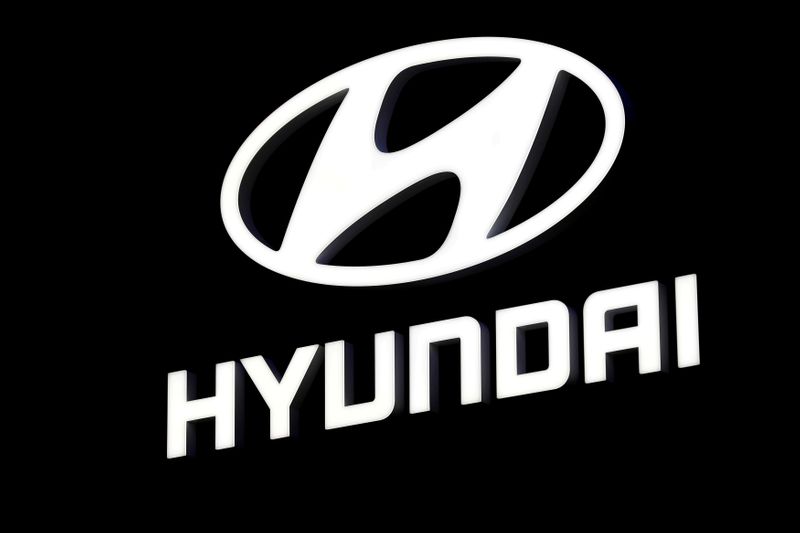 &copy; Reuters. FILE PHOTO: A Hyundai booth displays the company logo at the North American International Auto Show in Detroit
