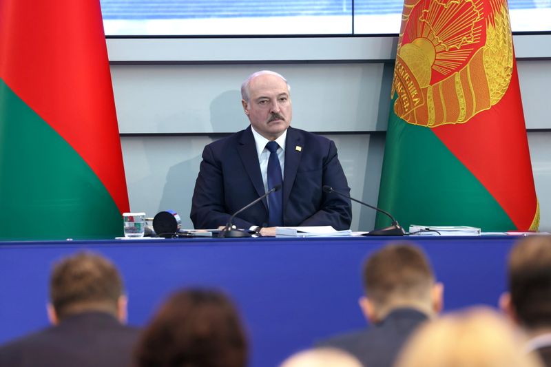 &copy; Reuters. Belarusian President Alexander Lukashenko attends a meeting with members of the National Olympic Committee in Minsk
