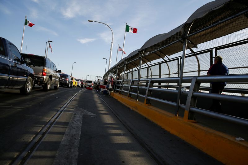 &copy; Reuters. A man crosses the Paso del Norte border bridge towards El Paso, Texas, U.S., as seen from Ciudad Juarez