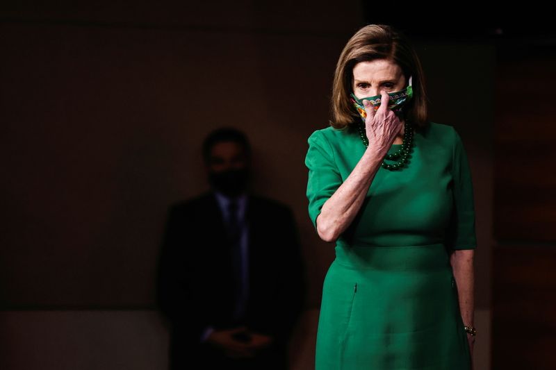 © Reuters. U.S. Speaker of the House Nancy Pelosi attends a news conference at the U.S. Capitol in Washington