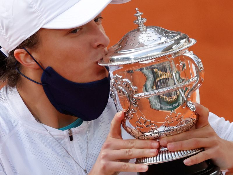 &copy; Reuters. FILE PHOTO: French Open