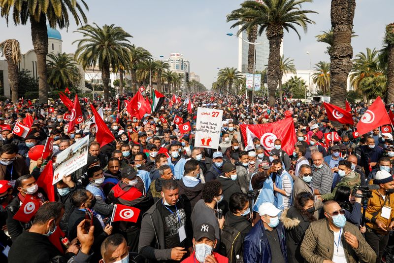 &copy; Reuters. TUNISIE: IMPORTANTE MANIFESTATION À L&apos;APPEL DU PARTI ENNAHDA