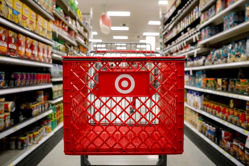 © Reuters. FILE PHOTO: A shopping cart is seen in a Target  store in the Brooklyn borough of New York