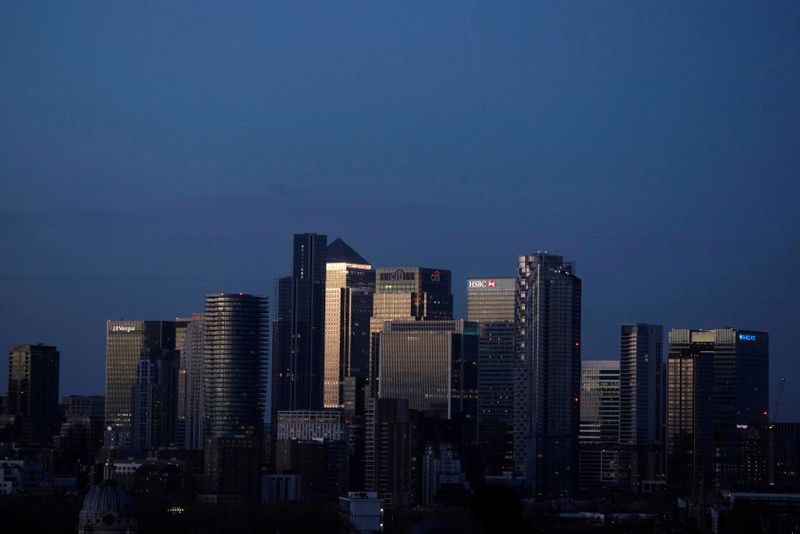 &copy; Reuters. FILE PHOTO: FILE PHOTO: Canary Wharf stands in London