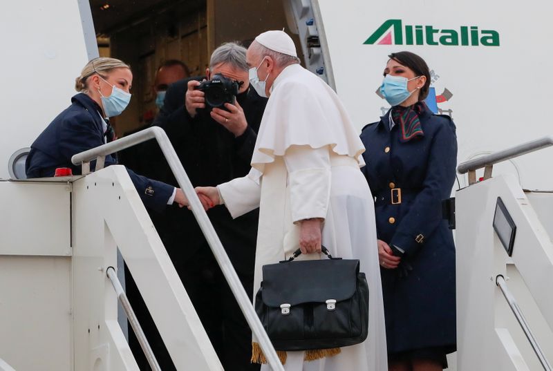 El Papa Francisco deja Roma para un arriesgado e histórico recorrido por Irak