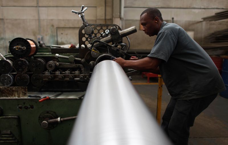 &copy; Reuters. An employee works at the SPTF metallurgical company in Sao Paulo