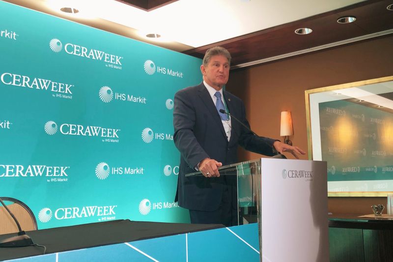 &copy; Reuters. FILE PHOTO: Senator Joe Manchin Democrat of West Virginia discusses climate policy coal and renewable energy at a press briefing at the IHS Markit CERAWeek conference in Houston