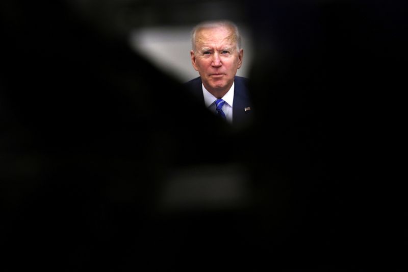 © Reuters. President Biden congratulates NASA on the successful Mars landing, from the White House in Washington