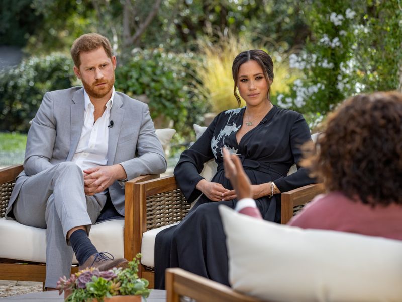 &copy; Reuters. Meghan e Harry durante entrevista para Oprah Winfrey