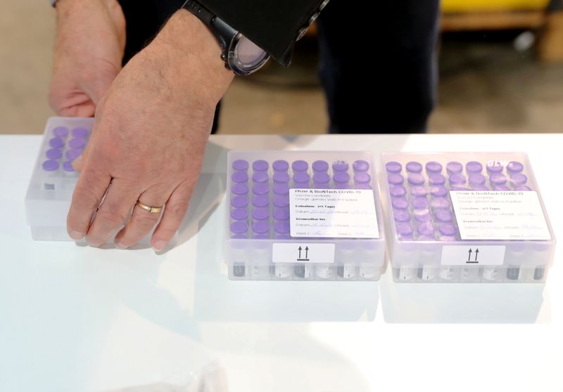 &copy; Reuters. Vials of Pfizer vaccine against the coronavirus disease (COVID-19) are seen at the Messe Luzern fairground&apos;s vaccination center