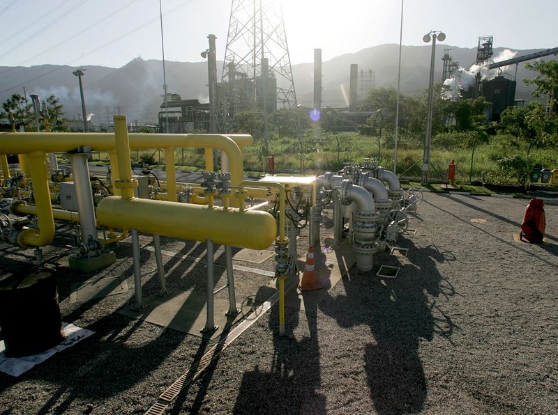 &copy; Reuters. Estação de gás natural em Cubatão (SP)