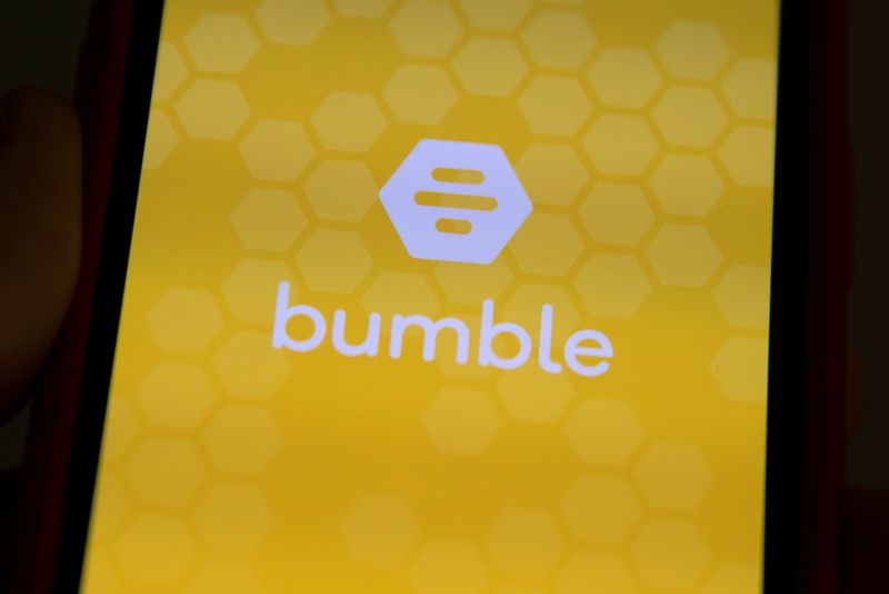 © Reuters. The Bumble Inc. (BMBL) app is shown on an Apple iPhone in this photo illustration