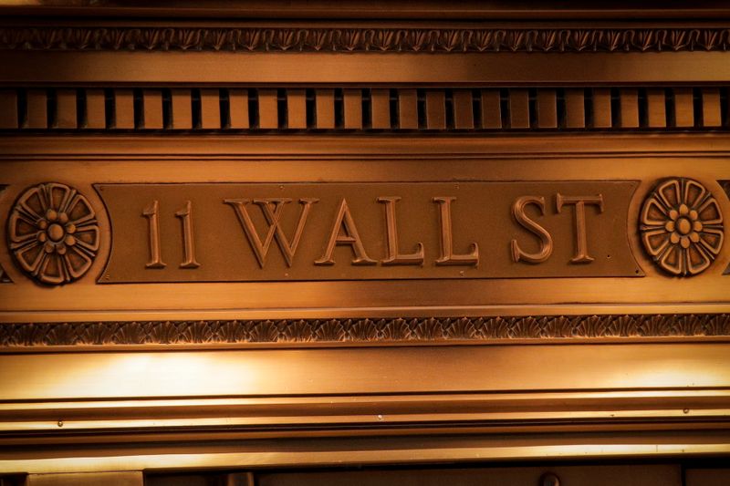 &copy; Reuters. Wall St abre em alta com mercados de títulos mais calmos
