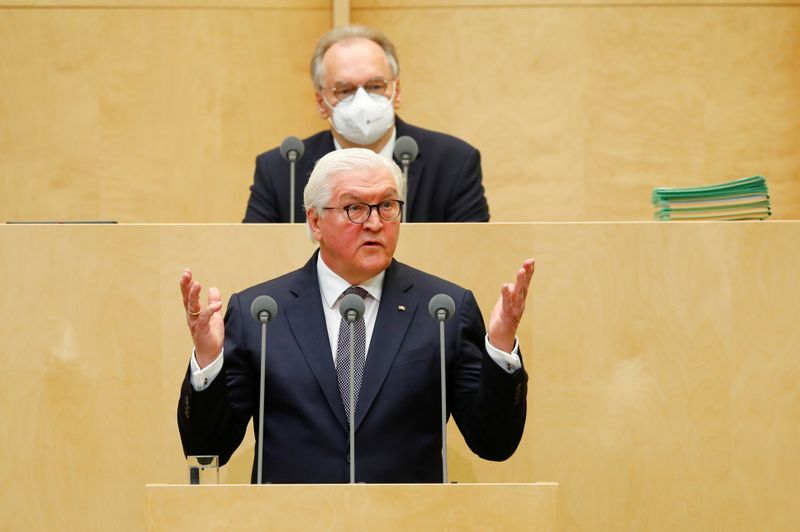 &copy; Reuters. FILE PHOTO: 1000th Bundesrat session in Berlin