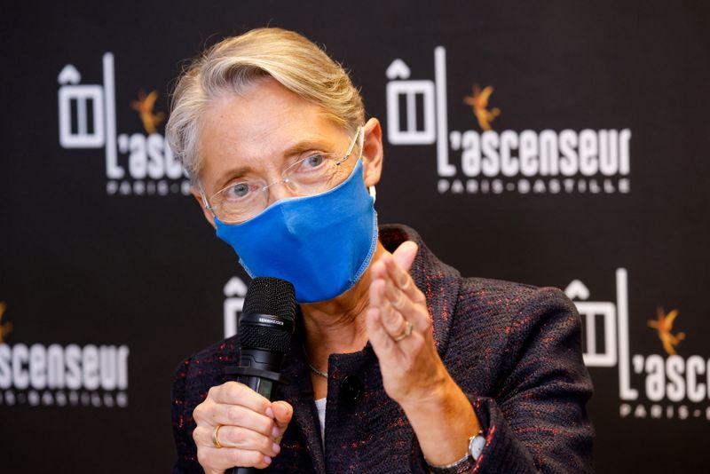 &copy; Reuters. CORONAVIRUS: LA MINISTRE DU TRAVAIL BORNE TESTÉE POSITIVE