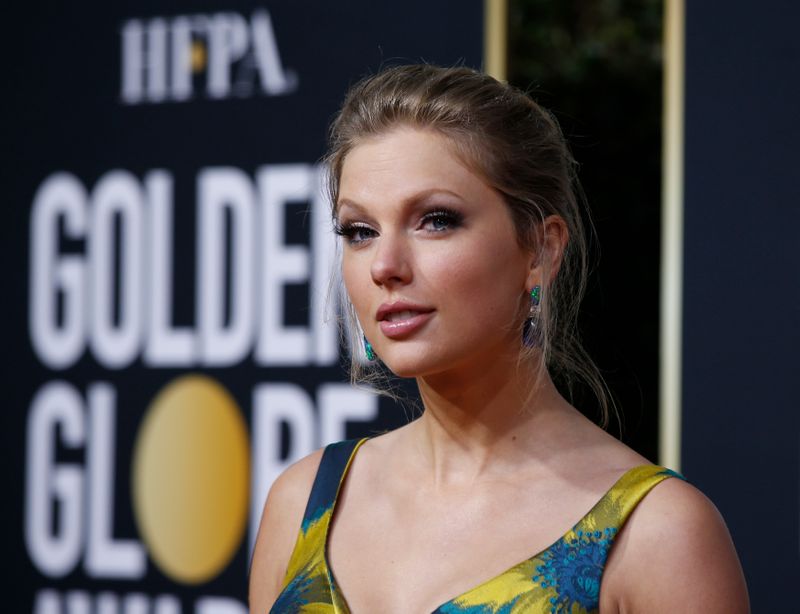 &copy; Reuters. 77th Golden Globe Awards - Arrivals - Beverly Hills, California, U.S., January 5, 2020 - Taylor Swift