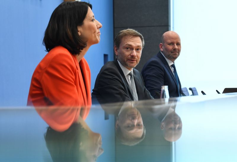 &copy; Reuters. Baden-Wurttemberg and Rhineland-Palatinate state elections, in Berlin