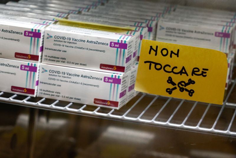 &copy; Reuters. CORONAVIRUS: LE VACCIN ASTRAZENECA SUSPENDU EN ITALIE