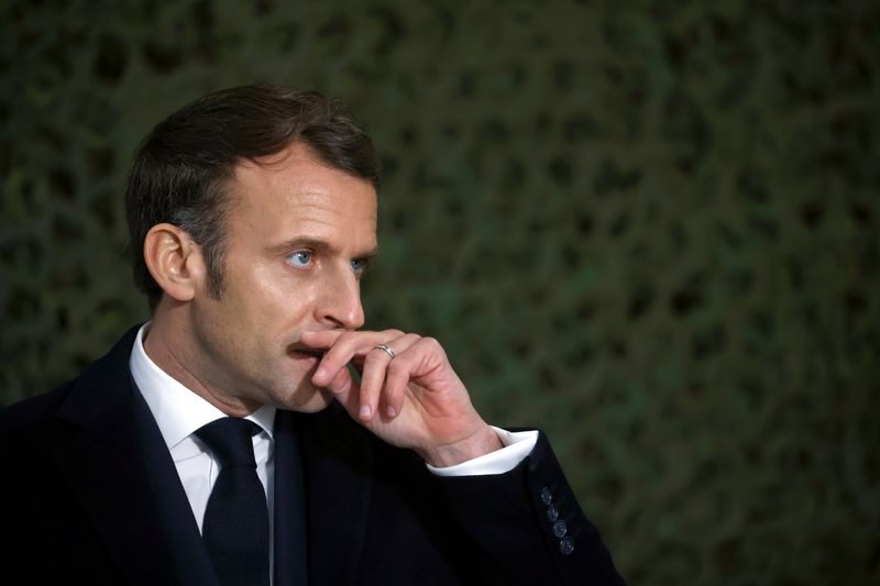 &copy; Reuters. CORONAVIRUS: DE NOUVELLES MESURES DANS LES PROCHAINS JOURS, DIT MACRON