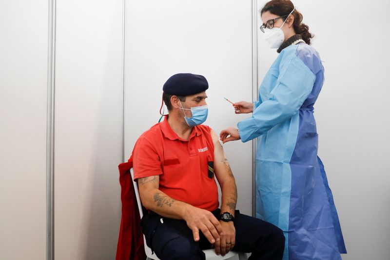 &copy; Reuters. Vacinação contra Covid-19 em Portugal