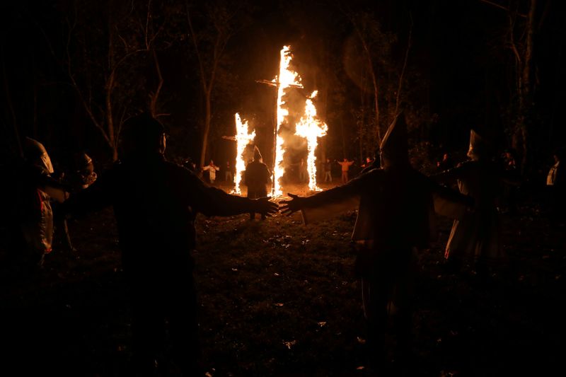 © Reuters. FILE PHOTO: The Wider Image: El Paso attack upends white nationalist normalization plan