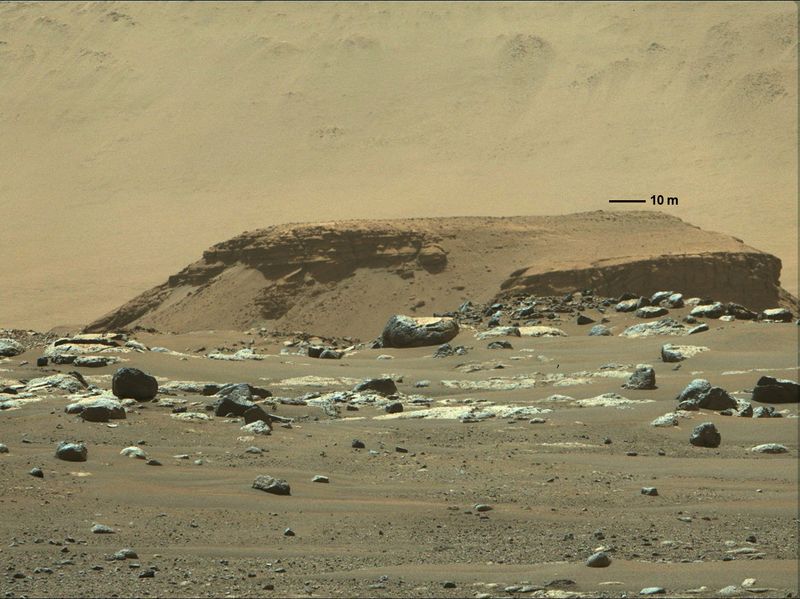 &copy; Reuters. FILE PHOTO: NASA&apos;s Mars rover Perseverance takes its first, short drive on the surface of the red planet