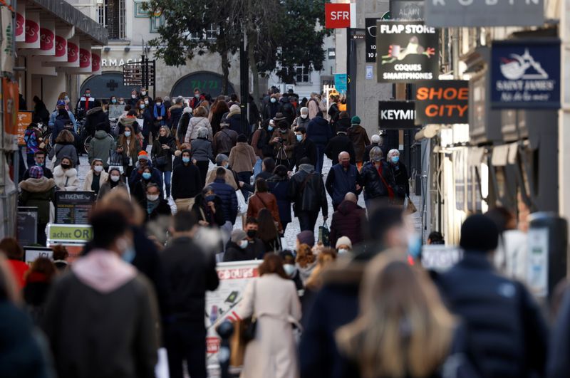 &copy; Reuters. CORONAVIRUS: LA FRANCE A ENREGISTRÉ 268 DÉCÈS DE PLUS SUR UNE JOURNÉE