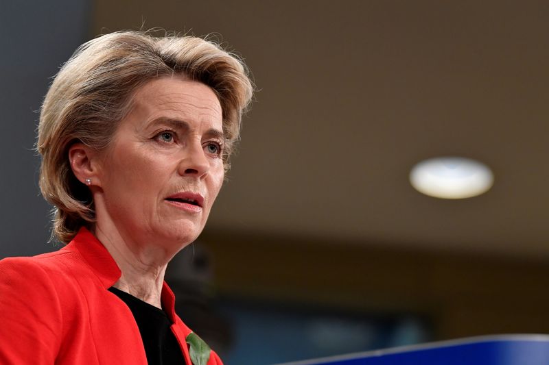 &copy; Reuters. FOTO DE ARCHIVO: La presidenta de la Comisión Europea, Ursula von der Leyen, habla durante una rueda de prensa en Bruselas, Bélgica