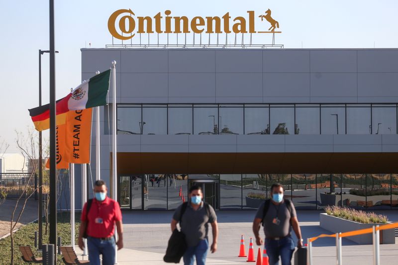 © Reuters. New plant of German company Continental in Aguascalientes