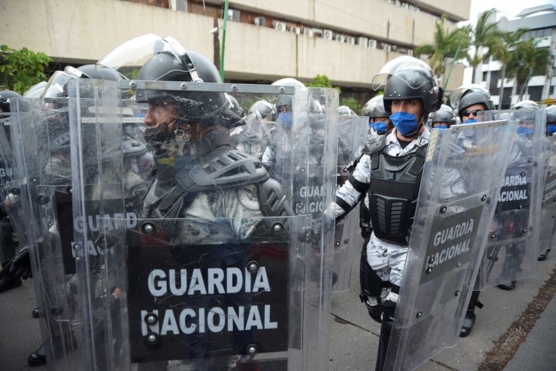 © Reuters. Mexico launches new measures to deter illegal crossings at its southern border with Guatemala