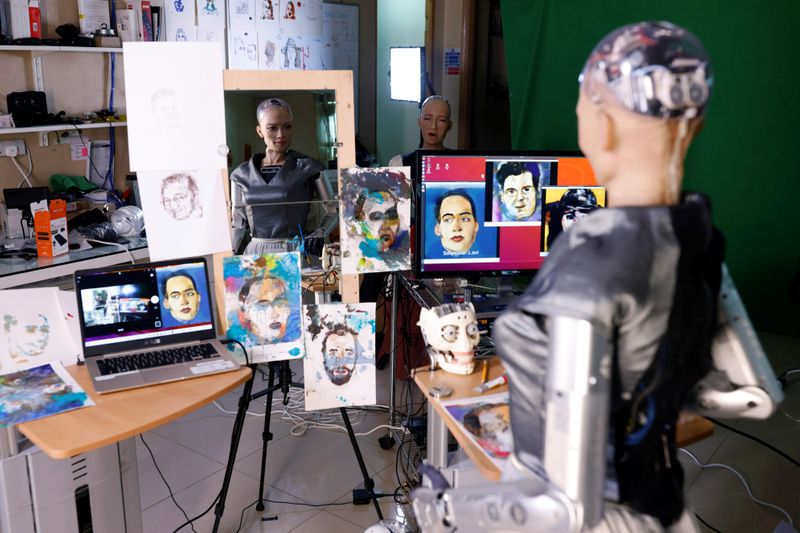 © Reuters. Sophia the robot to auction off her AI artwork